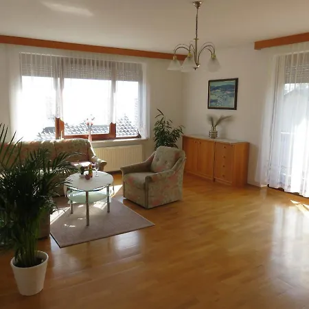 Apartamento Grossraumige Ferienwohnung *